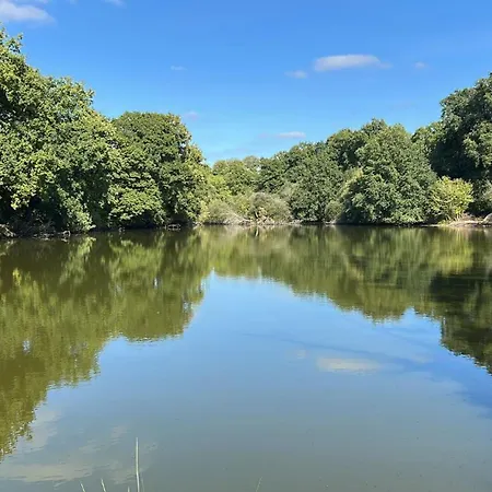 摩洛哥传统庭院住宅 Beautiful 2-bed Lakeside In 3*