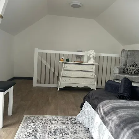 Riád Beautiful 2-bed Lakeside In