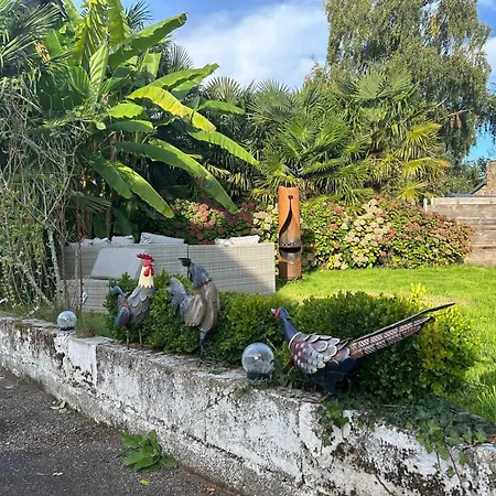 Beautiful 2-bed Lakeside In