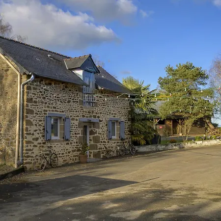 Beautiful 2-bed Lakeside In Riad Montenay