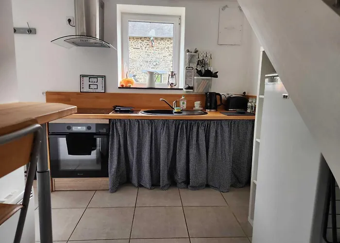 رياد Beautiful 2-bed Lakeside In 3*