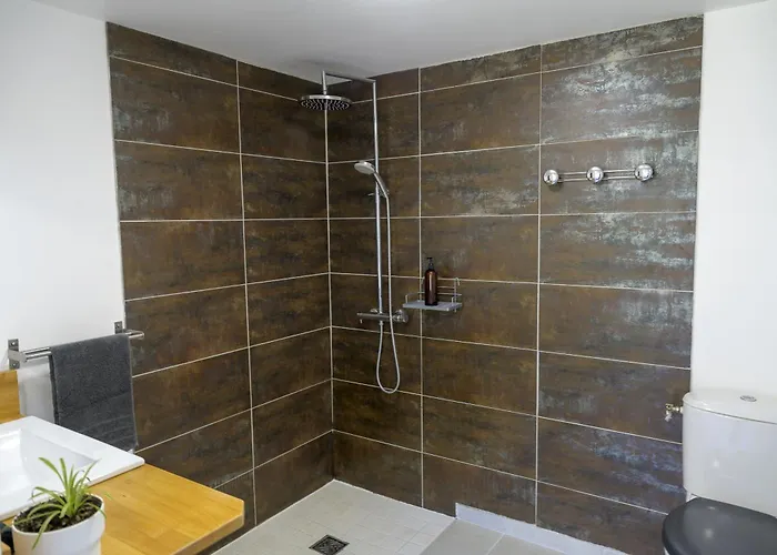 Riad Beautiful 2-bed Lakeside In 3*