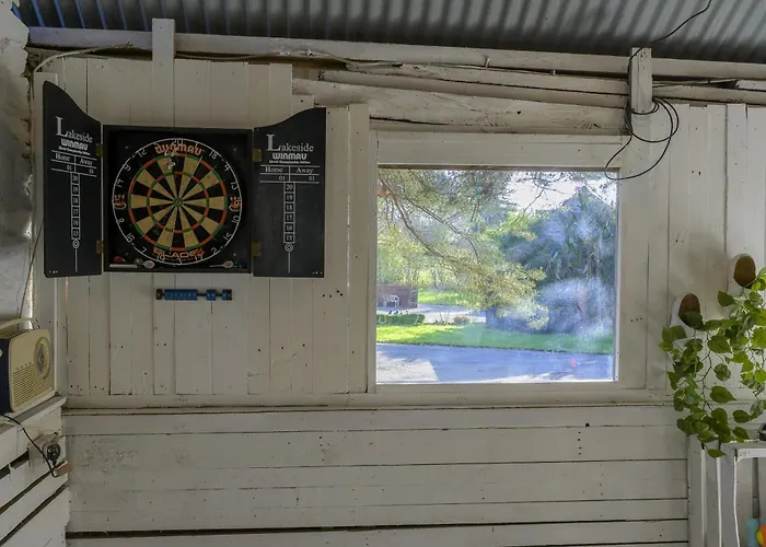 Riad Beautiful 2-bed Lakeside In Montenay